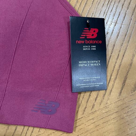 0394 New Women's New Balance Purple Sports Bra - Picture 6 of 11